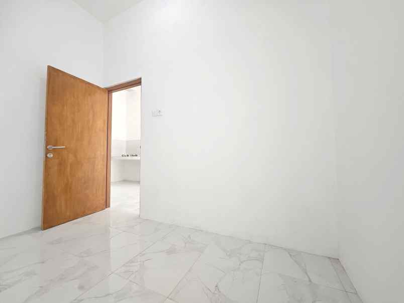 dijual rumah pondok ungu permai sektor