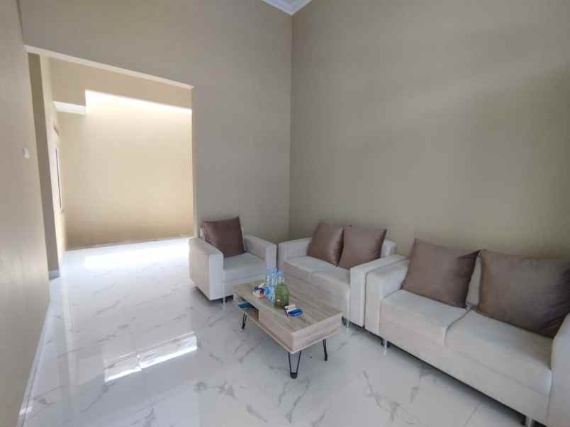 dijual rumah pucangsawit jebres surakarta