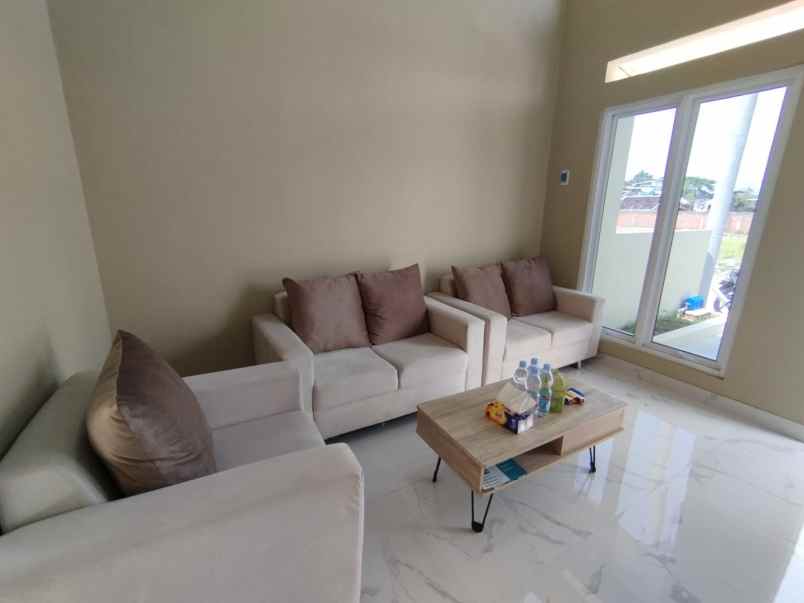 dijual rumah pucangsawit jebres surakarta