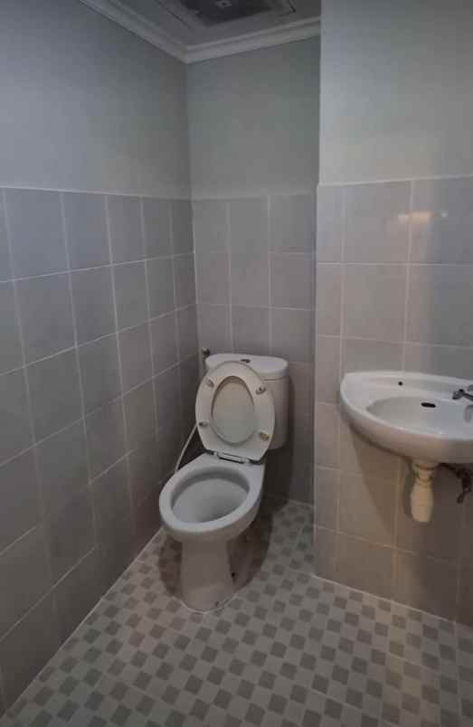 dijual rumah puncak kertajaya