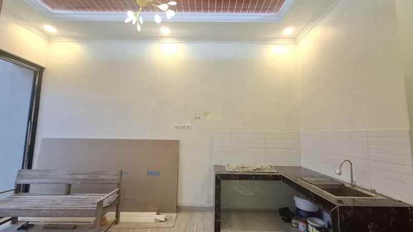 dijual rumah purwomartani kec kalasan