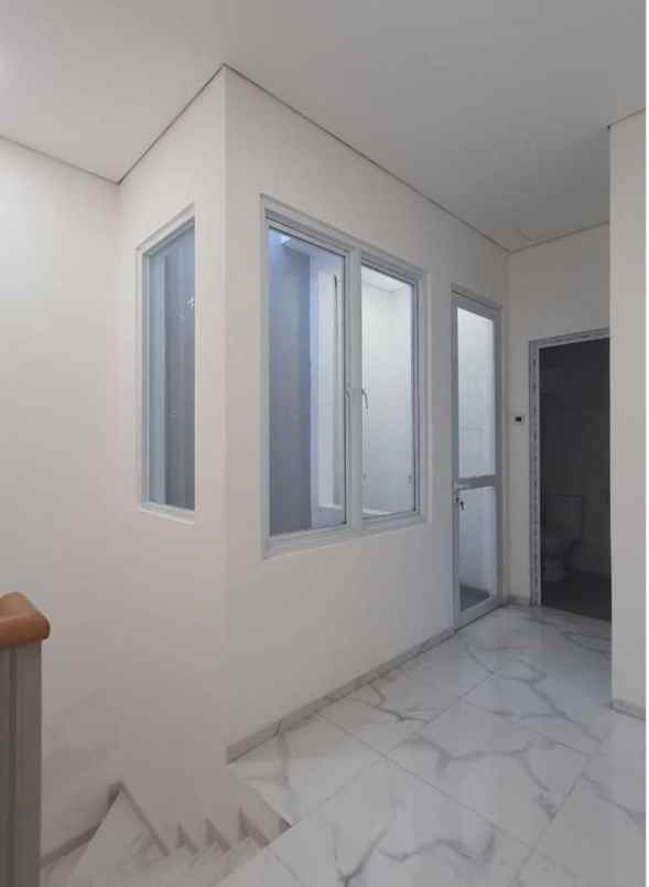 dijual rumah rangkapan jaya