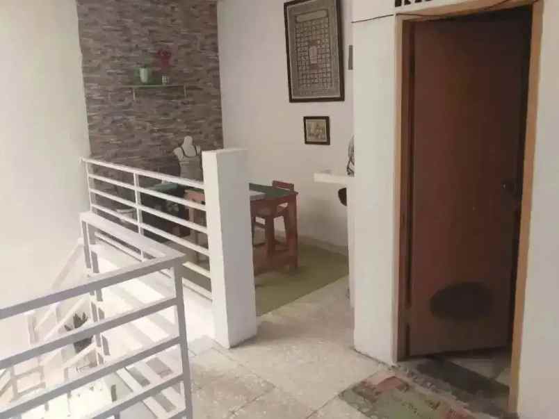 dijual rumah rawamangun