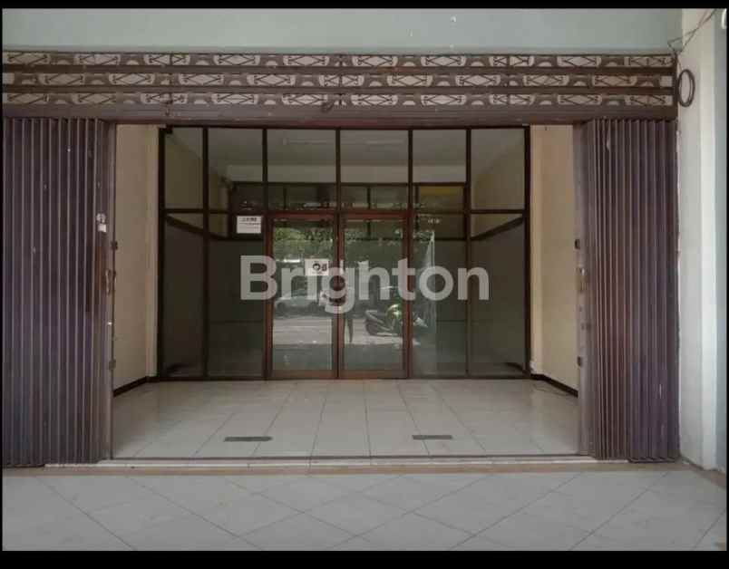 dijual rumah raya ngagel jaya