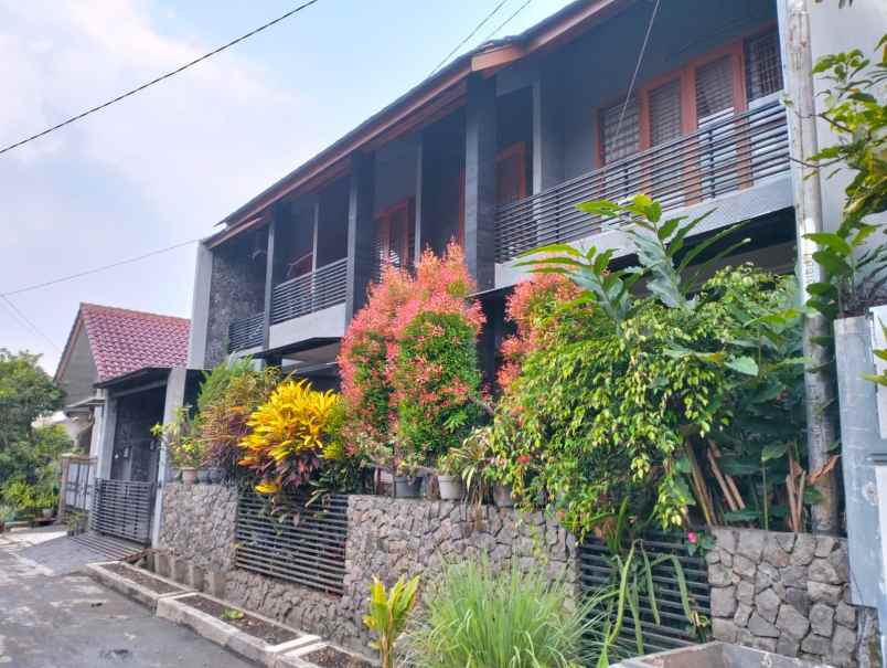 dijual rumah riung bandung