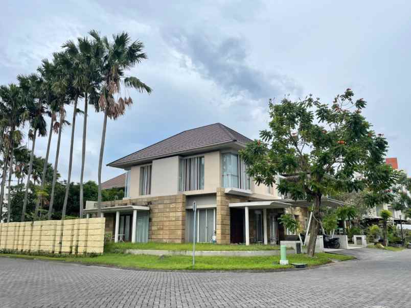 dijual rumah royal residence