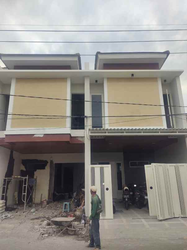 dijual rumah rungkut mapan barat