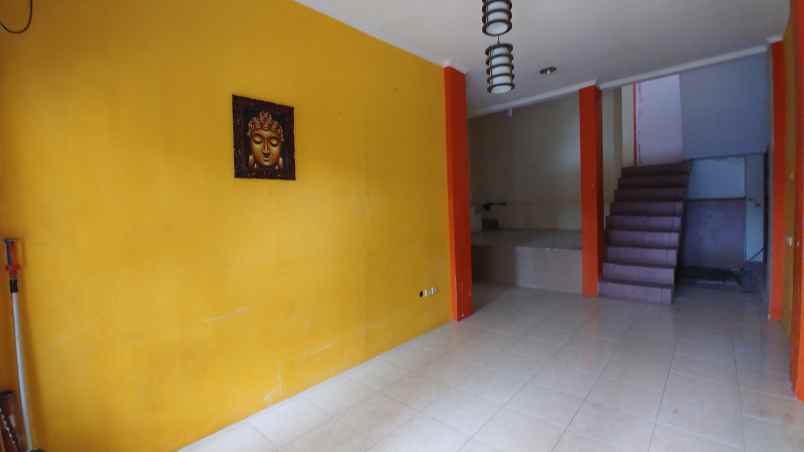 dijual rumah sariwangi