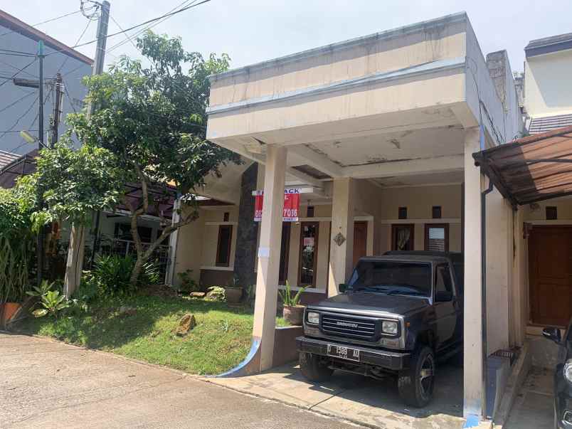 dijual rumah sariwangi