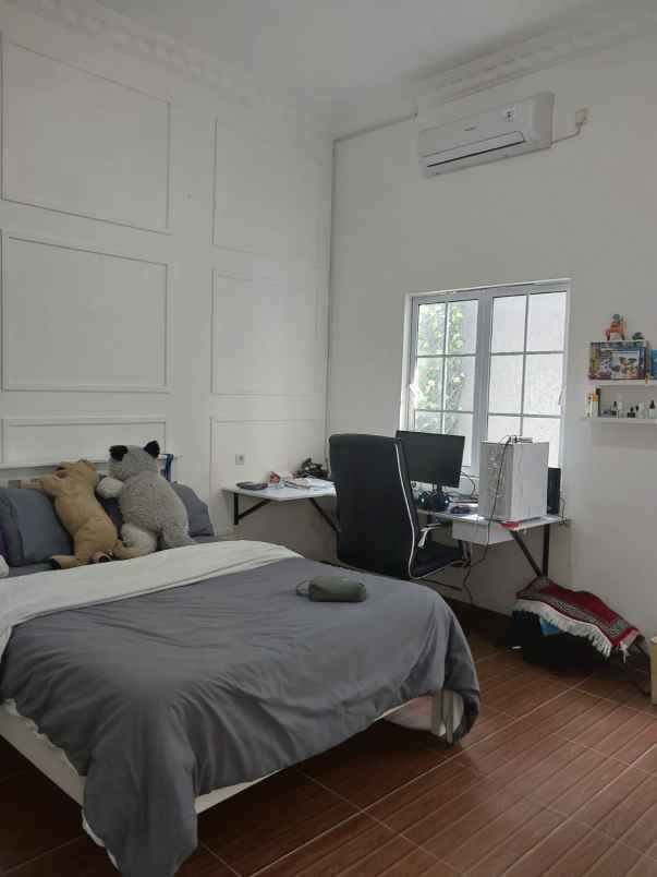 dijual rumah sariwangi