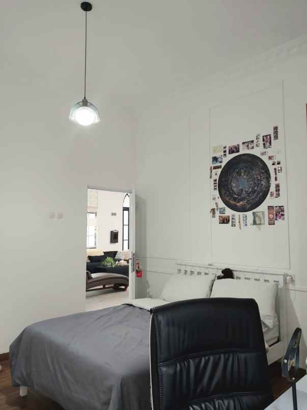 dijual rumah sariwangi