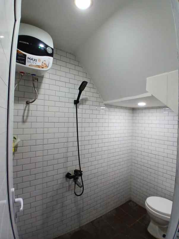 dijual rumah sariwangi cihanjuang