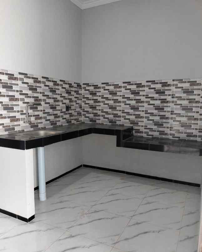 dijual rumah selomartani