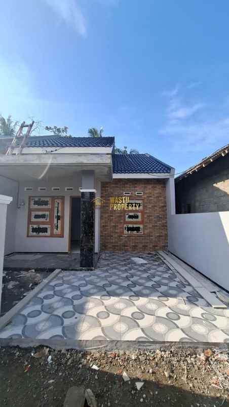 dijual rumah selomartani kec kalasan