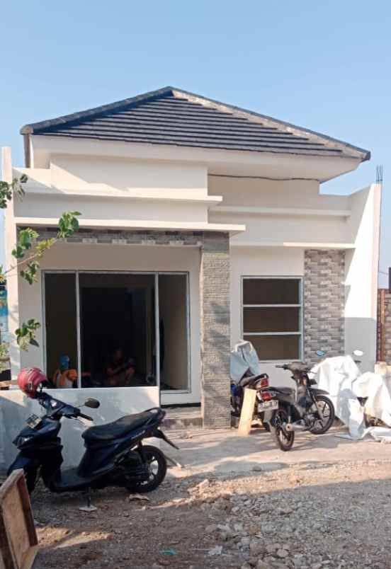 dijual rumah sendang sarj