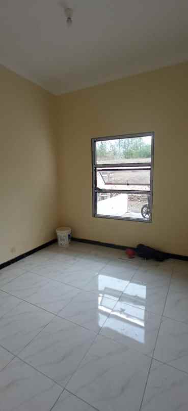 dijual rumah sendang sarj