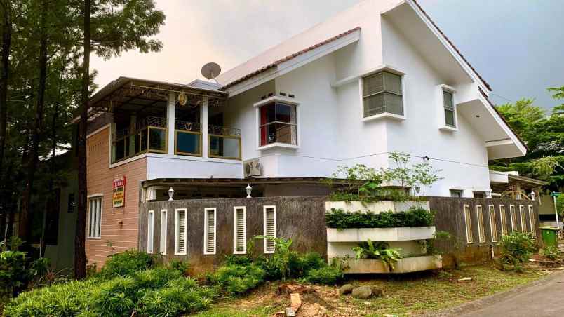 dijual rumah sentul city