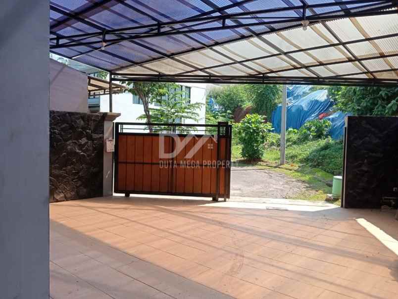 dijual rumah serpong park