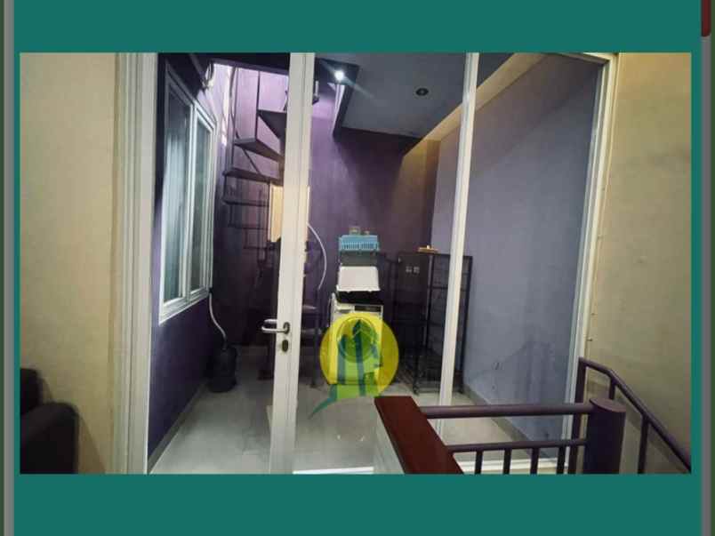 dijual rumah serua indah