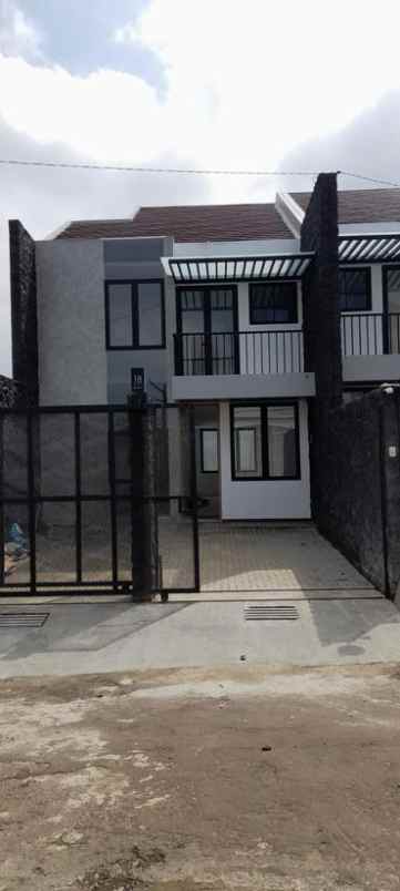 dijual rumah setiabudhi