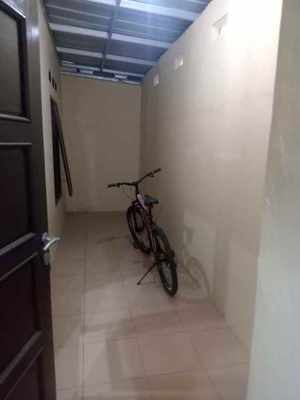 dijual rumah siap huni