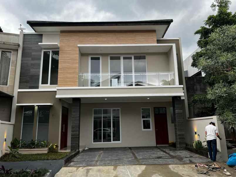 dijual rumah siap huni di cigadung dago bandung utara