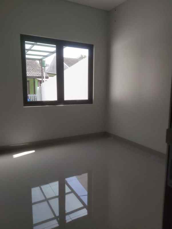 dijual rumah siap huni di riung bandung cipamokolan