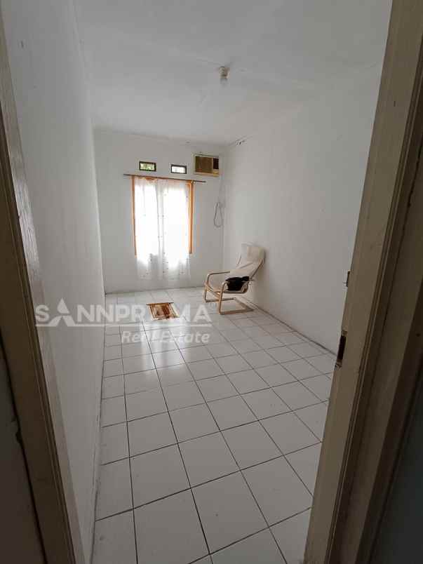 dijual rumah siap huni turun harga depok