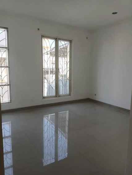 dijual rumah simpang darmo regency