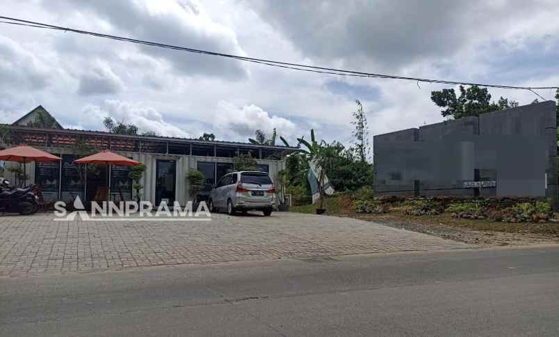 dijual rumah singabraja