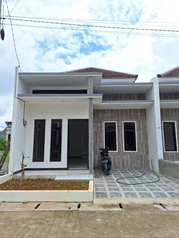 dijual rumah sip528