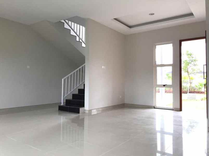 dijual rumah southlink