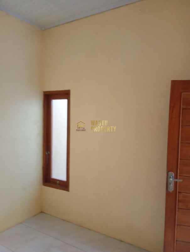 dijual rumah srimartani