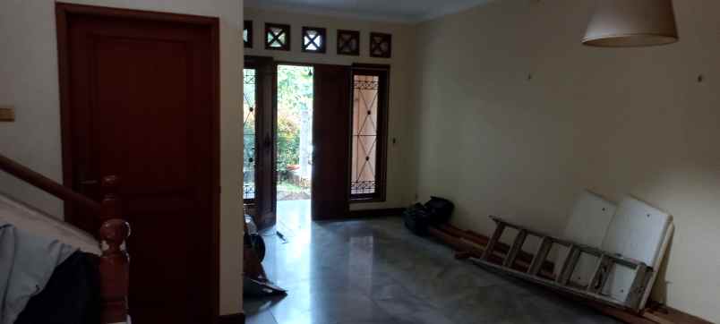 dijual rumah strategis di bali view