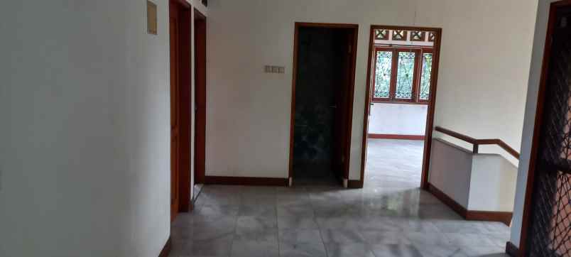 dijual rumah strategis di bali view