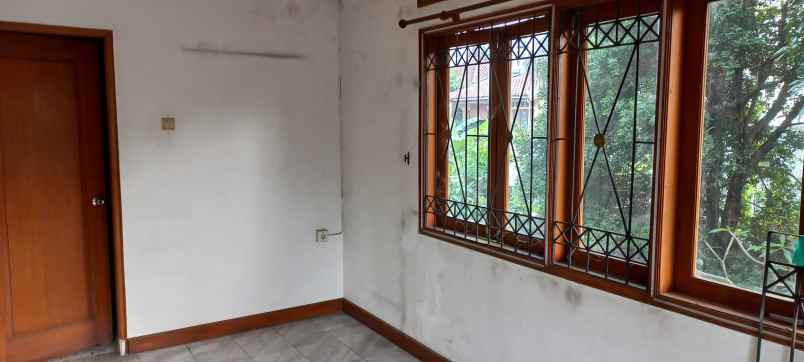 dijual rumah strategis di bali view