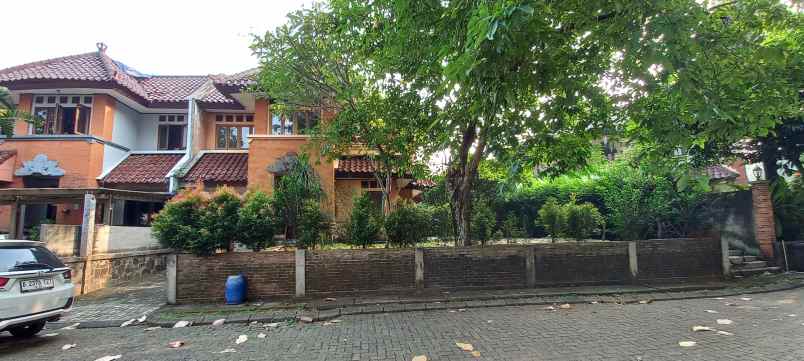 dijual rumah strategis di bali view