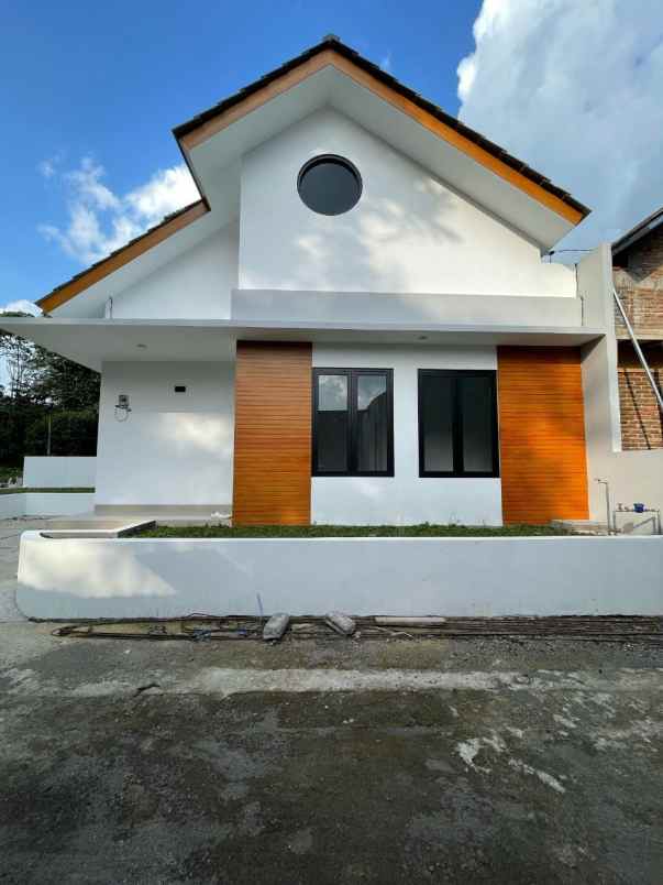 dijual rumah sukoharjo ngaglik sleman