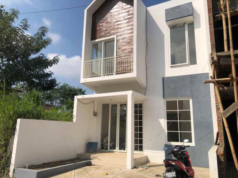 dijual rumah sumbersekar dau malang