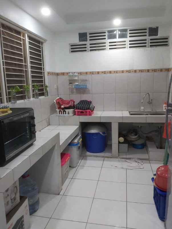 dijual rumah summarecon bekasi cluster