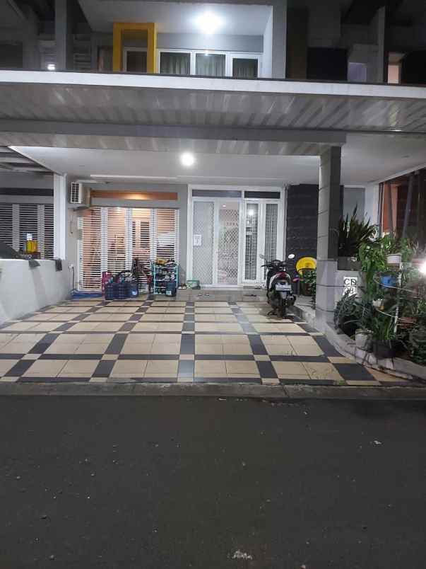 dijual rumah summarecon bekasi cluster