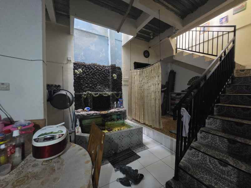 dijual rumah suvarna sutera cikupa