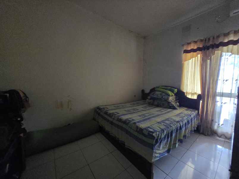 dijual rumah suvarna sutera cikupa