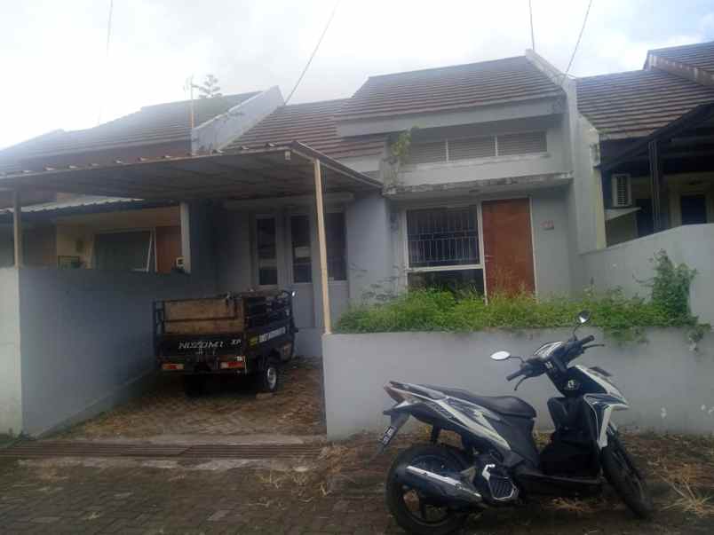 dijual rumah sweet antapani residence