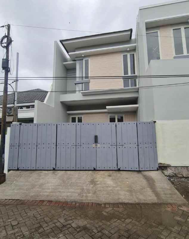 dijual rumah taman gading pantai