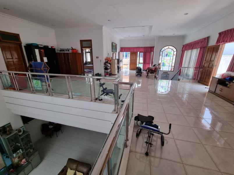 dijual rumah taman harapan indah jelambar