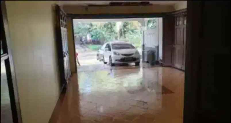 dijual rumah taman kenari nusantara