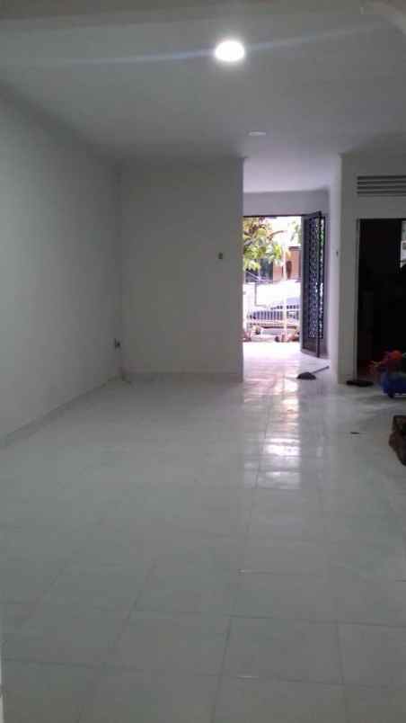 dijual rumah taman modern cakung