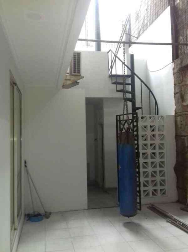 dijual rumah taman modern cakung