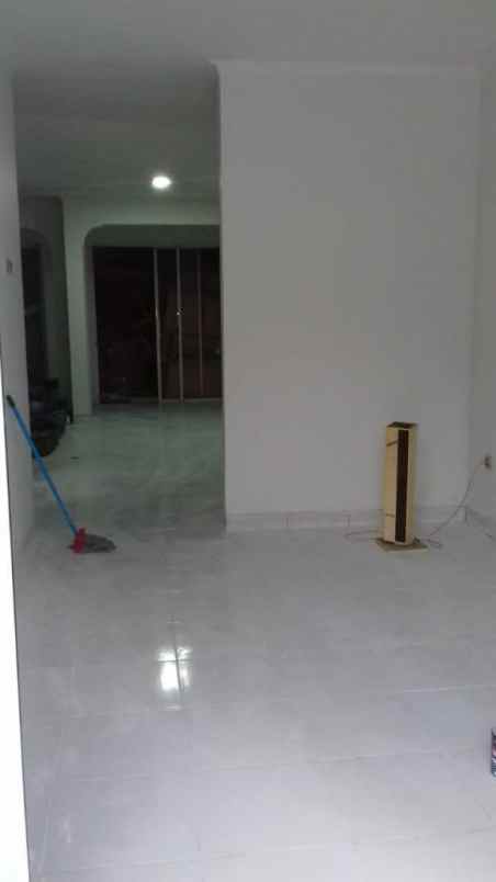 dijual rumah taman modern cakung